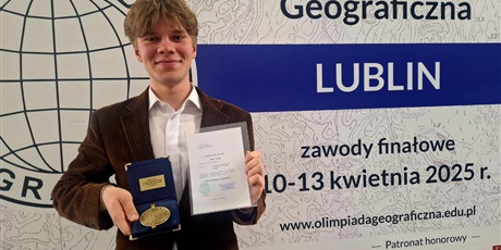 Błażej Kroll finalistą Olimpiady Geograficznej