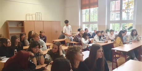 Powiększ grafikę: dzien-jezykow-obcych-w-topolowce-657887.jpg