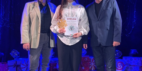 Powiększ grafikę: muzyczny-talent-melaniia-yaroshenko-z-klasy-1myp-b-669063.jpg