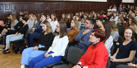 Powiększ grafikę: parlament-uczniowski-topolowki-37-kadencji-123241.jpg