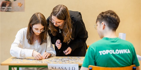 Powiększ grafikę: puzzloniada-emocje-na-500-kawalkow-626651.jpg