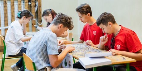 Powiększ grafikę: puzzloniada-emocje-na-500-kawalkow-626653.jpg