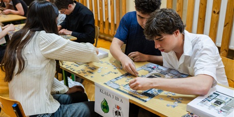 Powiększ grafikę: puzzloniada-emocje-na-500-kawalkow-626666.jpg