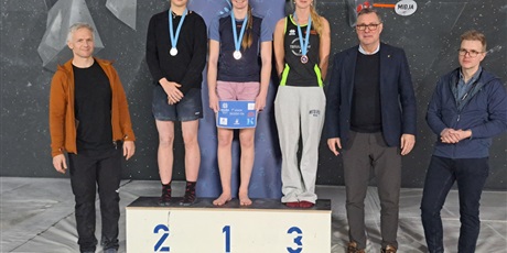 Powiększ grafikę: sukces-mai-juscinskiej-we-wspinaczce-sportowej-672569.jpg