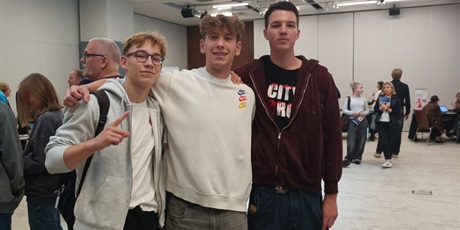 Powiększ grafikę: szkolne-centrum-informacji-o-studiach-zagranicznych-aktualnosci-649345.jpg