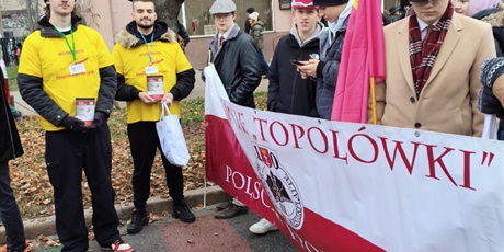 Powiększ grafikę: topolowka-na-marszu-niepodleglosci-569014.jpg