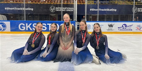 Złoty medal na Mistrzostwach Polski w Łyżwiarstwie Synchronicznym dla Zofii Stelter 
