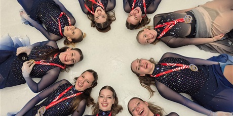 Powiększ grafikę: Zofia Stelter z drużyną